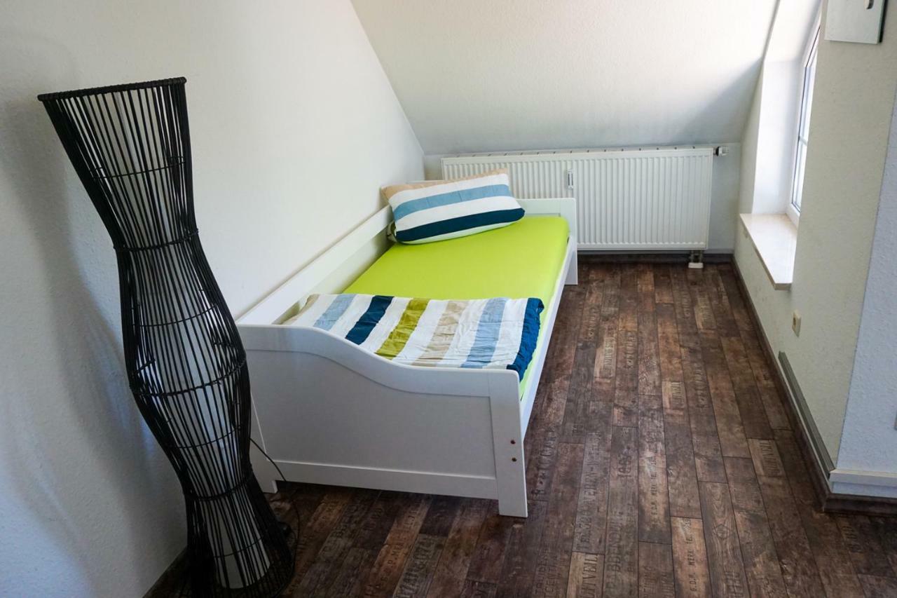Maisonettewohnung Unterraderach 2 Stockwerke mit Balkon und SELF CHECKIN Exterior foto